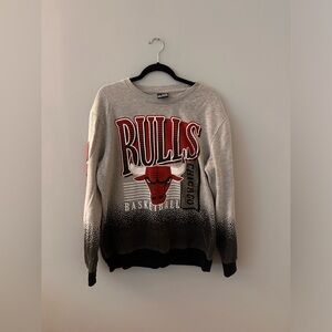 Retro Chicago Bulls Graphic Crewneck Sweatshirt || Extra Large